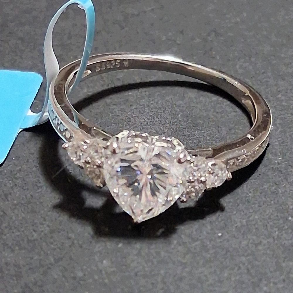 925 Moissanite Heart Ring 1.49 CTW Size 7